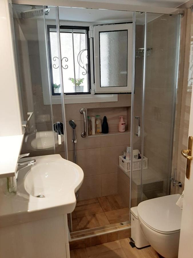 Kerry'S Cosy Apartment Βάρη Εξωτερικό φωτογραφία