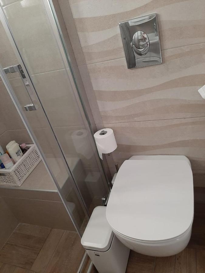 Kerry'S Cosy Apartment Βάρη Εξωτερικό φωτογραφία