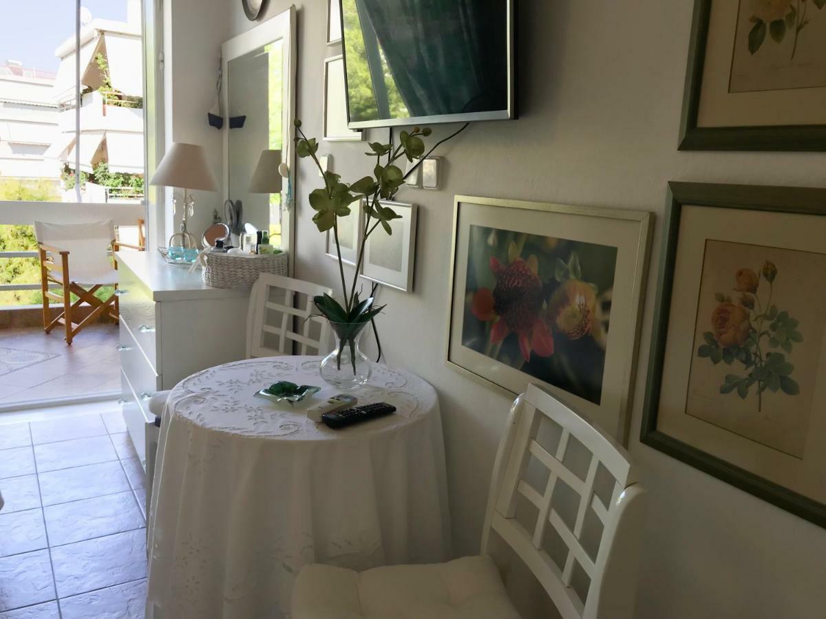 Kerry'S Cosy Apartment Βάρη Εξωτερικό φωτογραφία